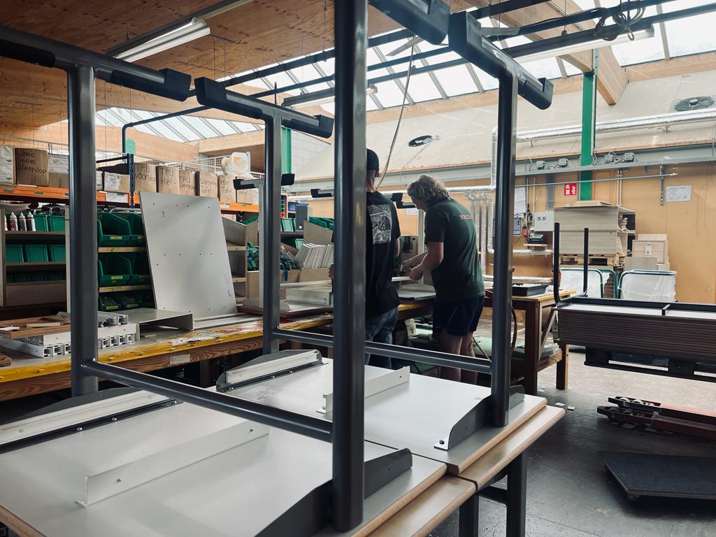 Montage medewerker